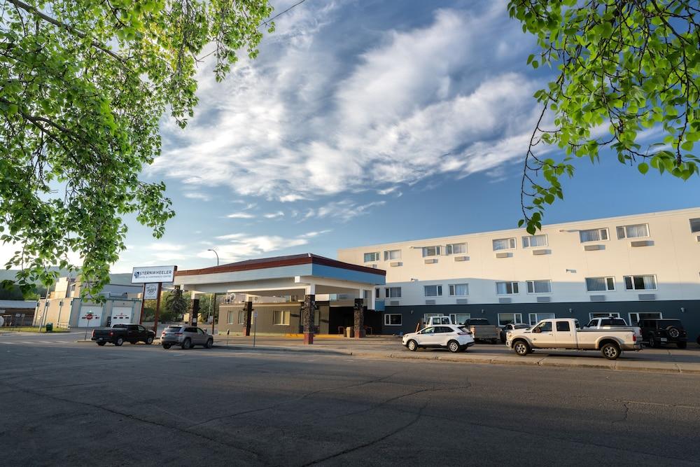Sternwheeler Hotel And Conference Centre Whitehorse Exterior photo
